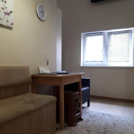 Apartment Kvartira *
